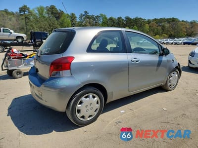 Trzecie zdjęcie samochodu z tyłu: 2009 TOYOTA YARIS BASE VIN:JTDJT903895258437 - miniatura