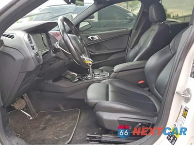 Zdjęcie 7 z 12 samochodu: 2021 BMW 228XI VIN:WBA73AK08M7H63812 - miniatura