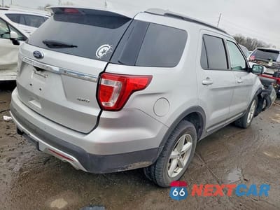 Trzecie zdjęcie samochodu z tyłu: 2016 FORD EXPLORER XLT VIN:1FM5K8D81GGB66927 - miniatura