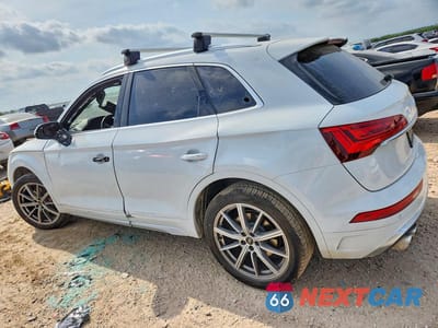 Drugie zdjęcie samochodu z przodu: 2022 AUDI SQ5 PREMIUM VIN:WA1A4AFY5N2103349 - miniatura