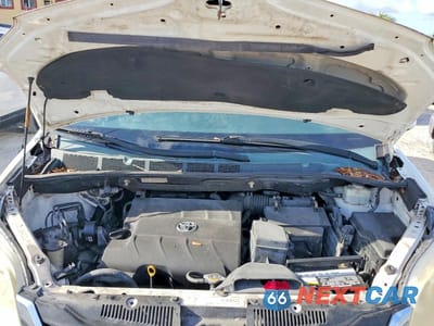 Zdjęcie 12 z 13 samochodu: 2012 TOYOTA SIENNA LE VIN:5TDKK3DC5CS249663 - miniatura