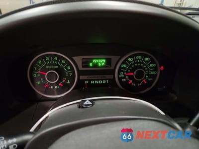 Zdjęcie 9 z 13 samochodu: 2005 FORD EXPEDITION XLT VIN:1FMPU16515LA44585 - miniatura