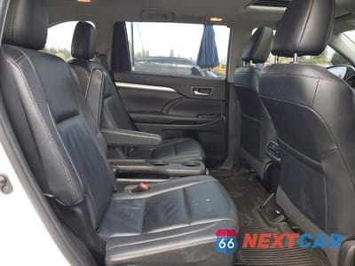 Zdjęcie 11 z 13 samochodu: 2019 TOYOTA HIGHLANDER XLE VIN:5TDJZRFH9KS620437 - miniatura