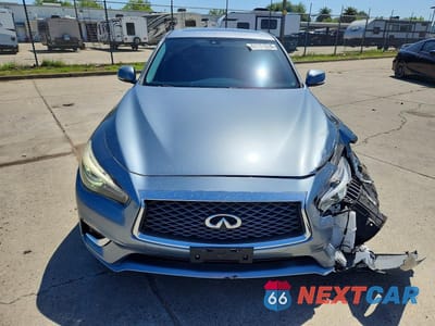 Piąte zdjęcie samochodu w środku: 2018 INFINITI Q50 3.0T LUXE VIN:JN1EV7AP2JM360203 - miniatura
