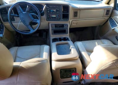 Zdjęcie 8 z 13 samochodu: 2003 CHEVROLET SUBURBAN K1500 VIN:3GNFK16Z43G140561 - miniatura