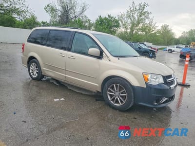 Czwarte zdjęcie samochodu z boku: 2015 DODGE GRAND CARAVAN SXT VIN:2C4RDGCG7FR717362 - miniatura