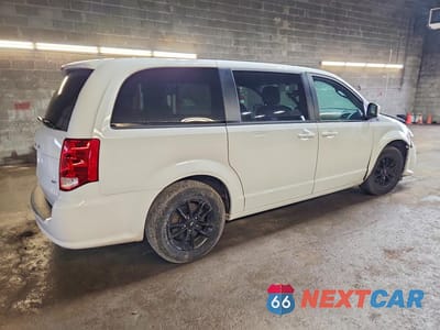 Trzecie zdjęcie samochodu z tyłu: 2020 DODGE GRAND CARAVAN GT VIN:2C4RDGEG1LR187978 - miniatura