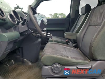 Zdjęcie 7 z 12 samochodu: 2004 HONDA ELEMENT EX VIN:5J6YH18534L001059 - miniatura