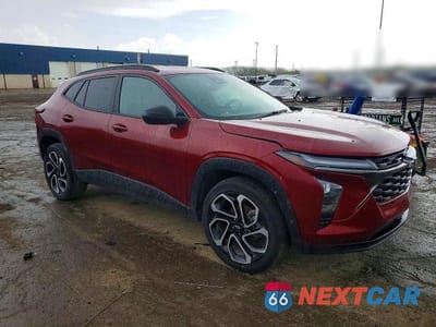 Czwarte zdjęcie samochodu z boku: 2024 CHEVROLET TRAX 2RS VIN:KL77LJE21RC144414 - miniatura