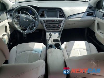 Zdjęcie 8 z 12 samochodu: 2016 HYUNDAI SONATA SE VIN:5NPE24AF1GH426139 - miniatura