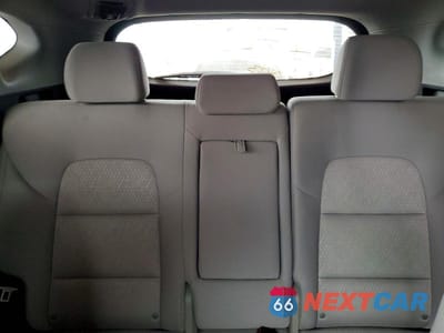 Zdjęcie 10 z 13 samochodu: 2017 HYUNDAI TUCSON SPORT VIN:KM8J33A23HU356682 - miniatura