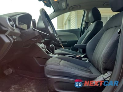 Zdjęcie 7 z 11 samochodu: 2017 CHEVROLET SONIC LT VIN:1G1JD5SH9H4132485 - miniatura