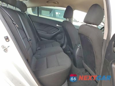 Zdjęcie 10 z 12 samochodu: 2017 KIA FORTE VIN:3KPFK4A75HE127725 - miniatura