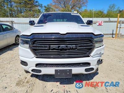 Piąte zdjęcie samochodu w środku: 2023 RAM 1500 LARAMIE VIN:1C6SRFJT3PN542644 - miniatura