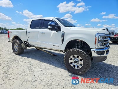 Czwarte zdjęcie samochodu z boku: 2024 FORD F250 SUPER DUTY VIN:1FT8W2BT7REE78243 - miniatura