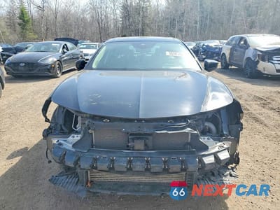 Piąte zdjęcie samochodu w środku: 2021 ACURA TLX TECHNOLOGY VIN:19UUB6F47MA800563 - miniatura