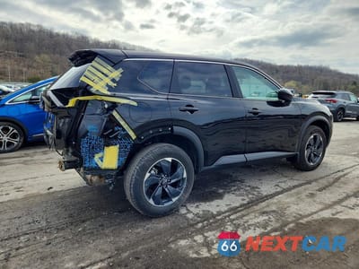 Trzecie zdjęcie samochodu z tyłu: 2026 NISSAN ROGUE SV VIN:5N1BT3BBXTC671769 - miniatura