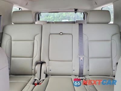 Zdjęcie 10 z 13 samochodu: 2019 GMC YUKON SLT VIN:1GKS1DKC3KR177035 - miniatura