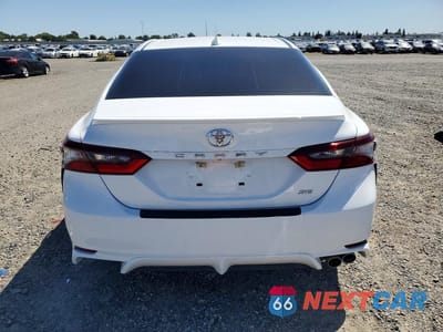 Zdjęcie 6 z 13 samochodu: 2021 TOYOTA CAMRY SE VIN:4T1G11AK4MU528605 - miniatura