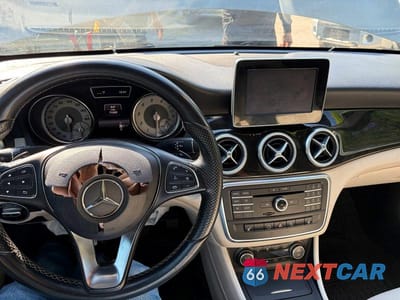Zdjęcie 8 z 11 samochodu: 2015 MERCEDES-BENZ CLA 250 4MATIC VIN:WDDSJ4GB9FN189270 - miniatura