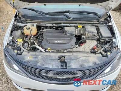 Zdjęcie 12 z 13 samochodu: 2018 CHRYSLER PACIFICA LIMITED VIN:2C4RC1GG8JR261911 - miniatura