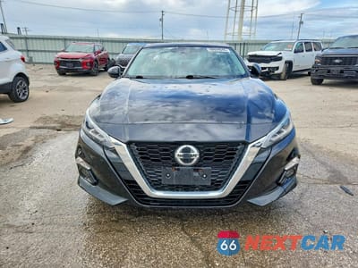 Piąte zdjęcie samochodu w środku: 2020 NISSAN ALTIMA SL VIN:1N4BL4EV5LC177776 - miniatura