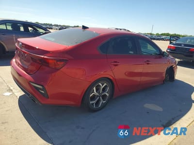 Trzecie zdjęcie samochodu z tyłu: 2021 KIA FORTE LXS VIN:3KPF24AD6ME387681 - miniatura
