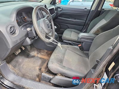 Zdjęcie 7 z 13 samochodu: 2014 JEEP PATRIOT SPORT VIN:1C4NJRBB4ED693435 - miniatura