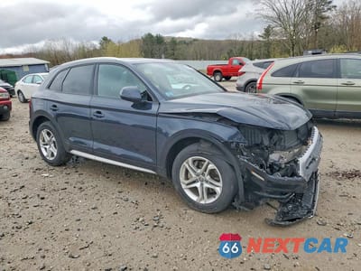 Czwarte zdjęcie samochodu z boku: 2018 AUDI Q5 PREMIUM VIN:WA1ANAFY0J2200742 - miniatura