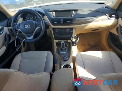 Zdjęcie 8 z 13 samochodu: 2013 BMW X1 XDRIVE28I VIN:WBAVL1C52DVR83876 - miniatura