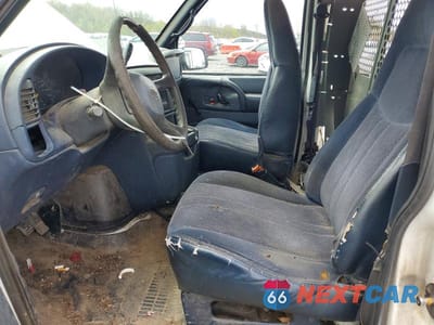 Zdjęcie 7 z 13 samochodu: 2000 CHEVROLET ASTRO VIN:1GCDM19W6YB128620 - miniatura