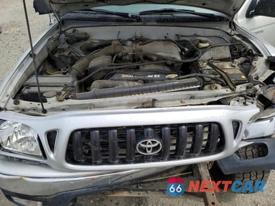 Zdjęcie 11 z 12 samochodu: 2004 TOYOTA TACOMA V6 VIN:5TEHN72N74Z339933 - miniatura