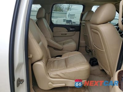 Zdjęcie 11 z 13 samochodu: 2011 GMC YUKON XL DENALI VIN:1GKS2MEF4BR299924 - miniatura