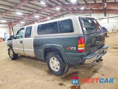 Drugie zdjęcie samochodu z przodu: 2005 GMC NEW SIERRA K1500 VIN:1GTEK19B45E169684 - miniatura
