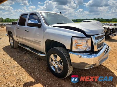 Czwarte zdjęcie samochodu z boku: 2012 CHEVROLET SILVERADO C1500 LT VIN:3GCPCSEA6CG260759 - miniatura
