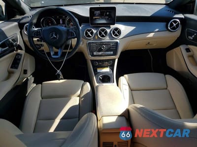 Zdjęcie 8 z 12 samochodu: 2018 MERCEDES BENZ CLA 250 4MATIC VIN:WDDSJ4GB6JN676323 - miniatura