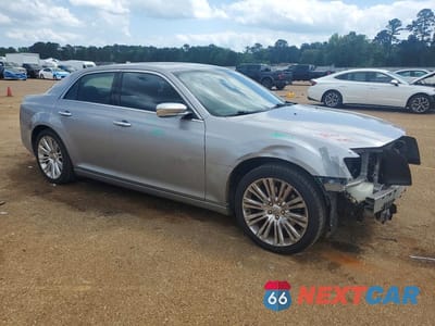 Czwarte zdjęcie samochodu z boku: 2011 CHRYSLER 300C VIN:2C3CA6CT3BH523583 - miniatura