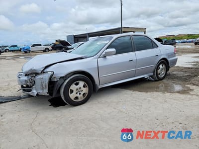 2002 HONDA ACCORD EX 1HGCG16522A045165 - główne zdjęcie licytacji z USA - miniatura