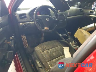 Zdjęcie 8 z 12 samochodu: 2007 VOLKSWAGEN NEW GTI VIN:WVWEV71K57W030909 - miniatura