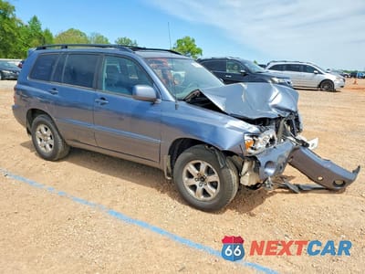 Czwarte zdjęcie samochodu z boku: 2007 TOYOTA HIGHLANDER BASE VIN:JTEGP21A670142436 - miniatura