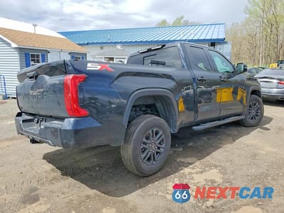 Trzecie zdjęcie samochodu z tyłu: 2025 TOYOTA TUNDRA SR5 VIN:5TFLA5DA2SX252854 - miniatura