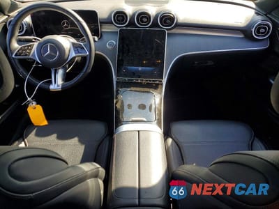 Zdjęcie 8 z 11 samochodu: 2025 MERCEDES-BENZ C 300 4MATIC VIN:W1KAF4HB1SR247757 - miniatura