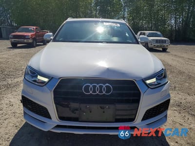 Piąte zdjęcie samochodu w środku: 2018 AUDI Q3 PREMIUM VIN:WA1BCCFS6JR033442 - miniatura