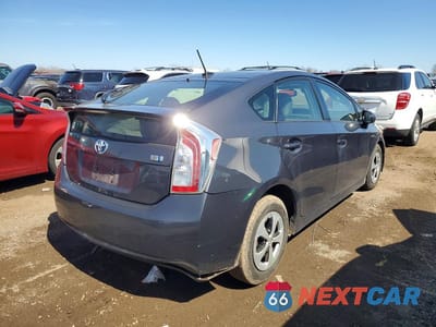 Trzecie zdjęcie samochodu z tyłu: 2012 TOYOTA PRIUS FOUR VIN:JTDKN3DU1C1608522 - miniatura