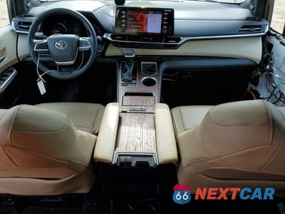 Zdjęcie 8 z 14 samochodu: 2021 TOYOTA SIENNA XLE 8-PASSENGER VIN:5TDJRKEC9MS030237 - miniatura