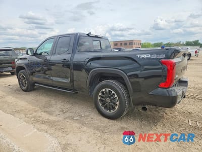 Drugie zdjęcie samochodu z przodu: 2024 TOYOTA TUNDRA SR5 VIN:5TFLA5DA7RX135748 - miniatura