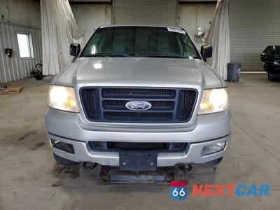 Piąte zdjęcie samochodu w środku: 2005 FORD F150 VIN:1FTRX14W25FA26241 - miniatura
