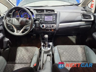 Zdjęcie 8 z 11 samochodu: 2015 HONDA FIT LX VIN:3HGGK5H50FM735395 - miniatura