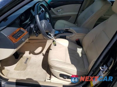 Zdjęcie 7 z 12 samochodu: 2008 BMW 528 I VIN:WBANU53598C110650 - miniatura