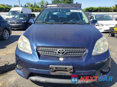 Piąte zdjęcie samochodu w środku: 2006 TOYOTA COROLLA MATRIX XR VIN:2T1KR30E46C570111 - miniatura